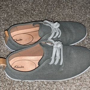 Clark’s Canvas Shoe